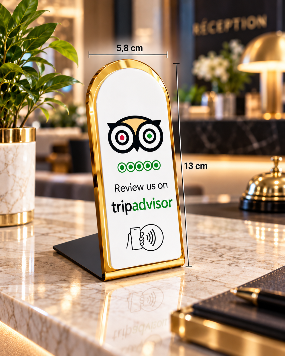Présentoir NFC arrondi avis TripAdvisor à contour doré, dimensions 5,8 × 13 cm – Cardavis